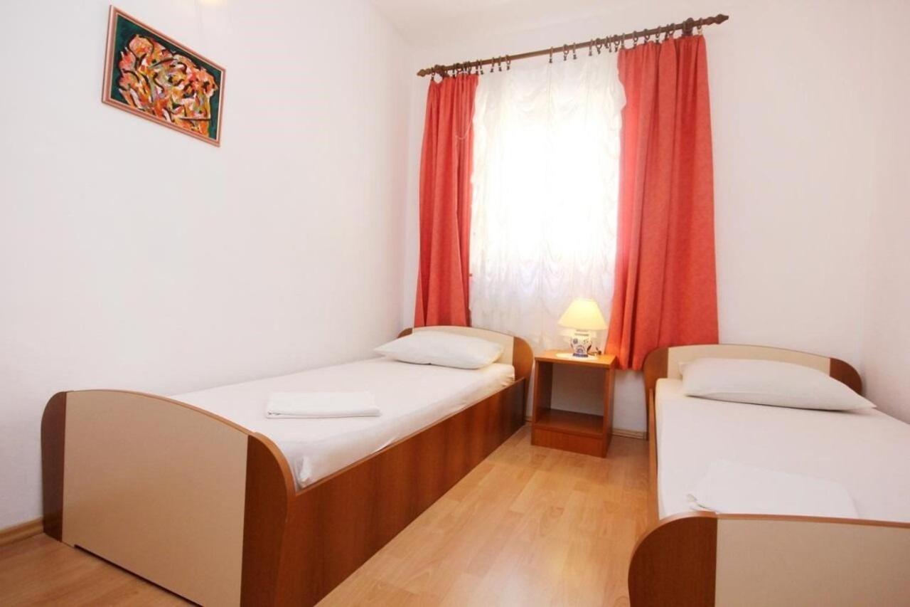 Apartments Tonka - 150M From The Sea & Parking 奥瑞比克 外观 照片
